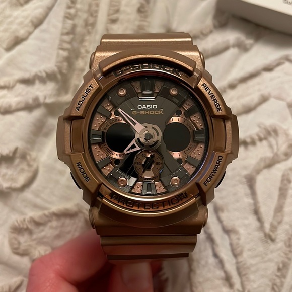 Casio G-Shock GA-200GD 5229 men’s large watch - Picture 3 of 10